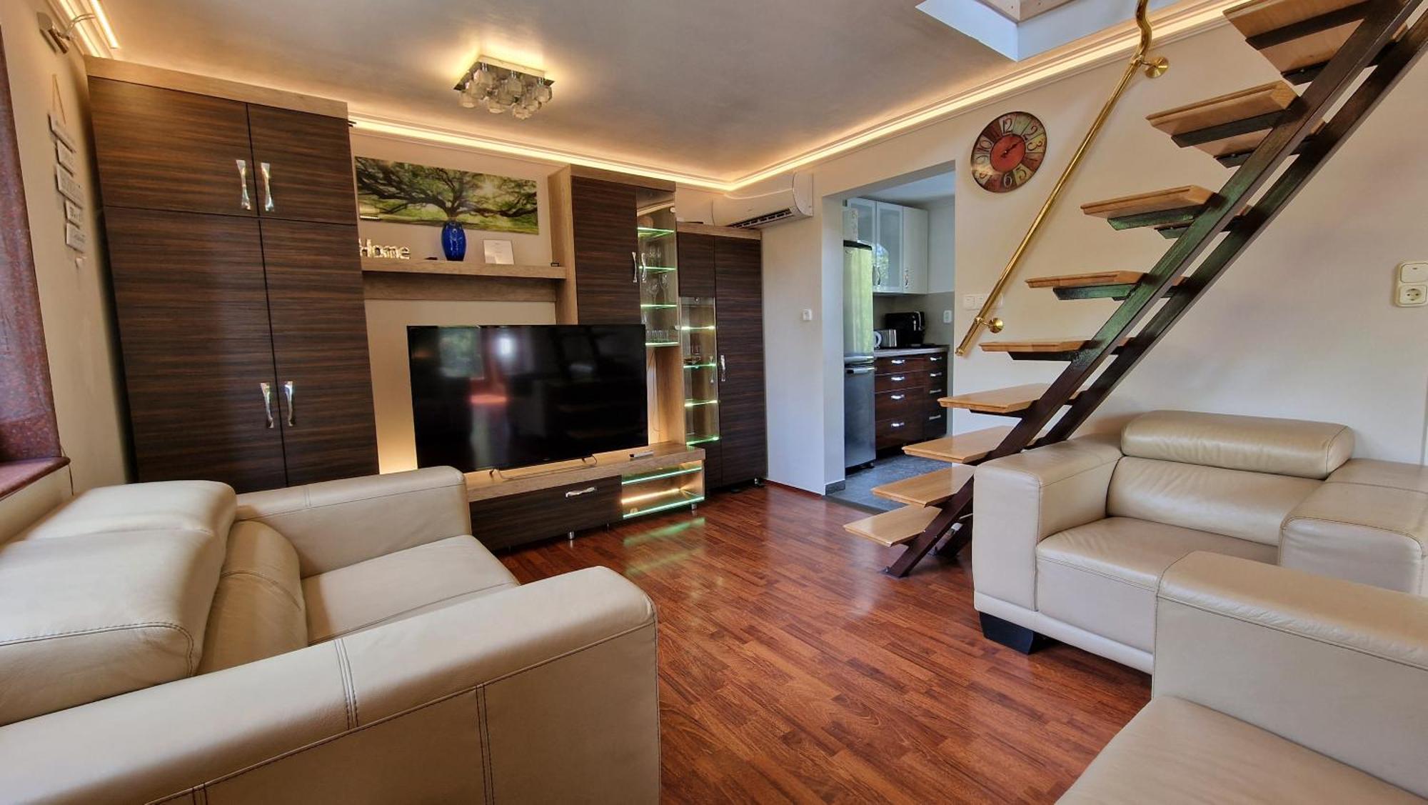Вилла Pilis Hills View Deluxe House With Pool & Ac Near Bp Pilisszentivan Экстерьер фото